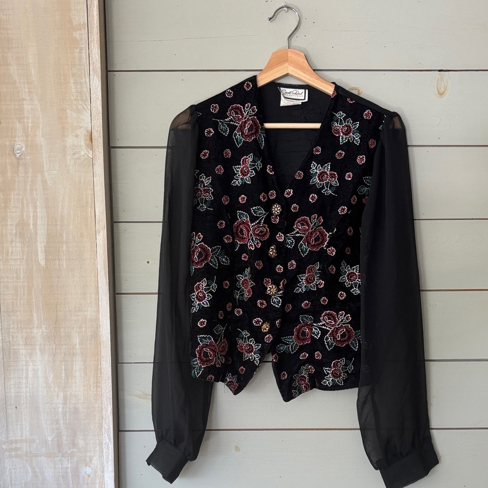 🌹 Vintage Carol Reed Collections Sheer Sleeve Floral Blouse